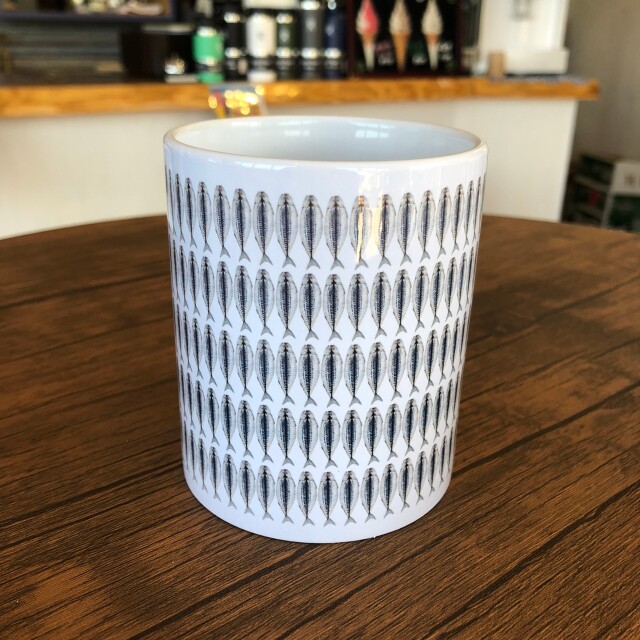 cicada 小さいひものマグカップ大 ラッセル ウィルス 鯵 アジ 伊豆のお魚