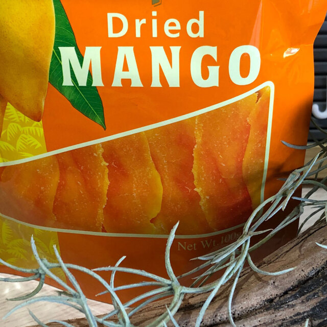ハワイアンホーストドライマンゴー 100g Hawaiian Host Dried MANGO