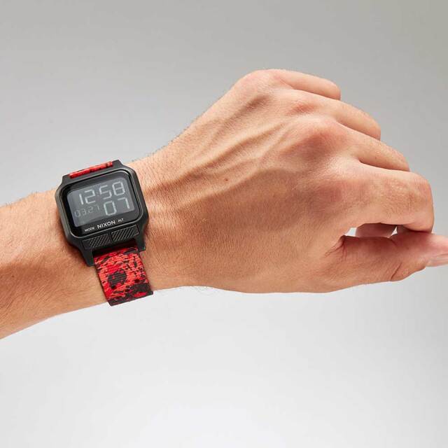 NIXON HEAT ニクソン ヒート 腕時計 100m防水