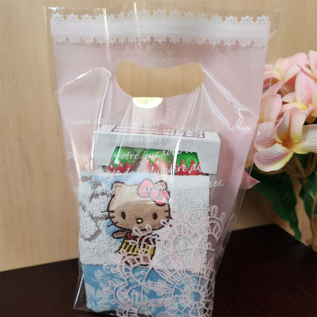 ハローキティ hellow kitty ミニハンドタオル×いちごチョコレート