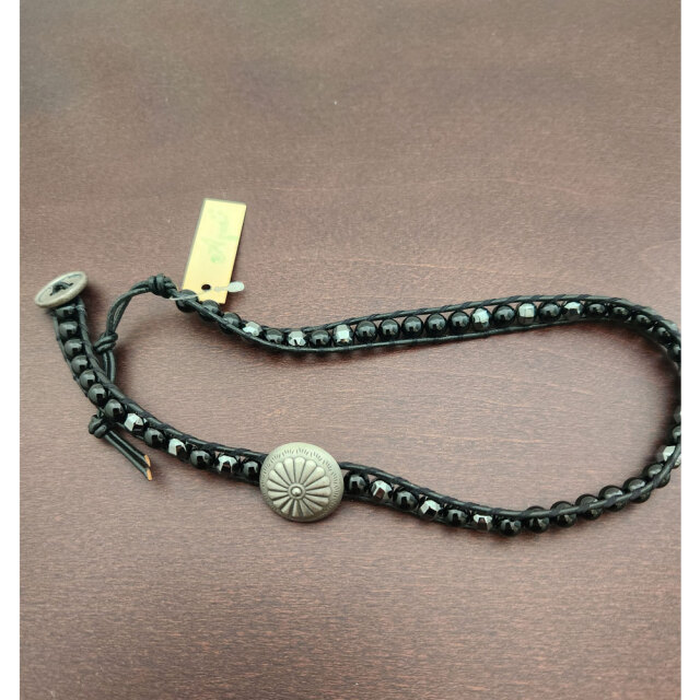 新古品 AQUA アクア コンチョ付きラップブレス 6mm玉 2連 ブレスレットメンズ