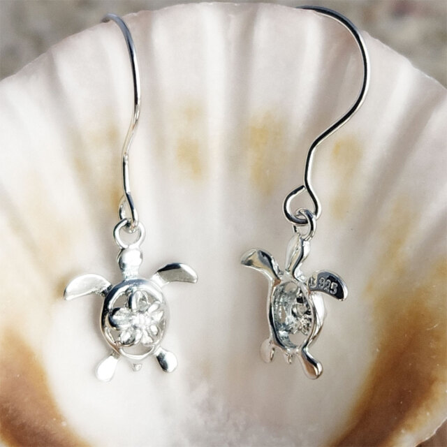 ハワイアンジュエリー ホヌピアス フックタイプ E321