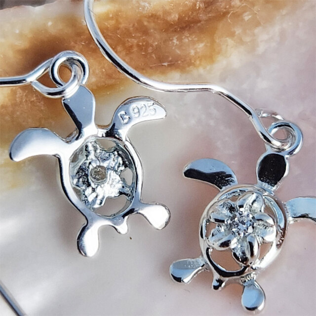 ハワイアンジュエリー ホヌピアス フックタイプ E321