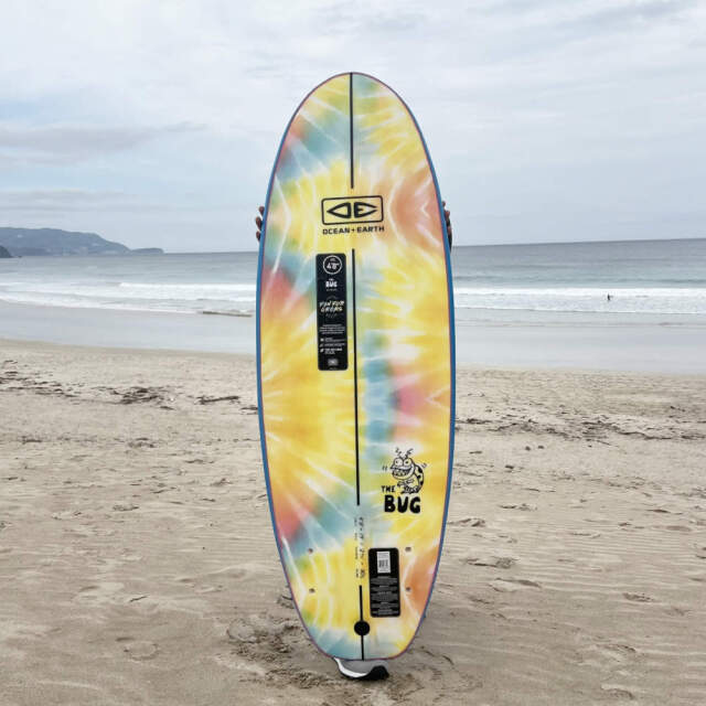 サーフボード(お子様用) ソフトサーフボード OCEAN&EARTH THE BUG SOFTBOARD 4'8 フィン付属