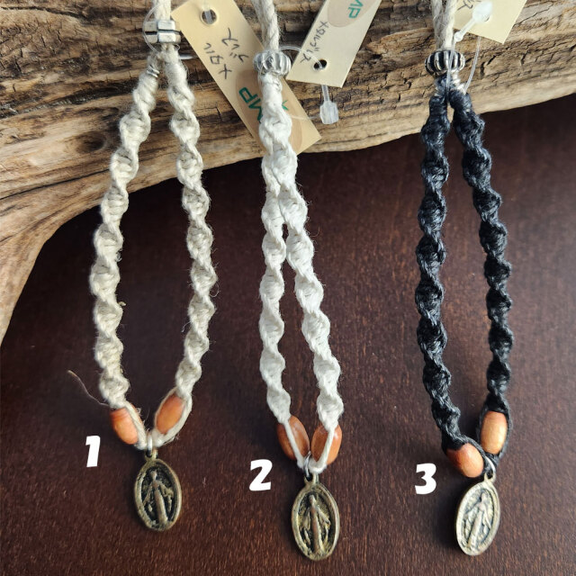 ハンドメイドアクセサリー アクア AQUQ ヘンプブレスレット ぽっきり