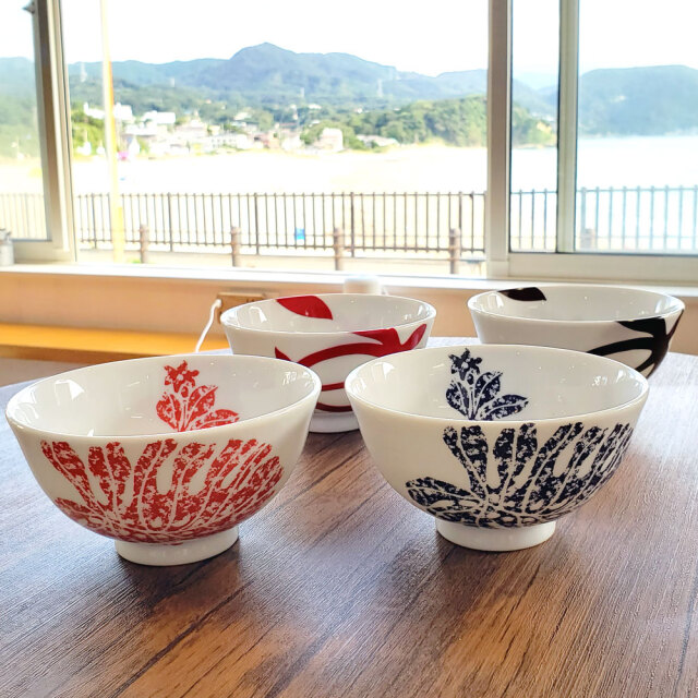 モンステラ葉模様 陶器茶碗 マリーナオリジナルお茶碗 モンステラ柄 2カラー インテリア キッチン