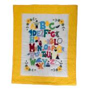 Hawaiian quilt ハワイアンキルトタペストリー アルファベット柄イエロー 130×105cm