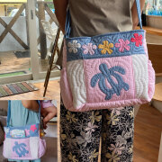 チャコ　ハワイアンキルト　ショルダーバッグ(ブラウンベージュ　グリーン) チャコ ハワイアンキルト ショルダーバッグ(ブラウンベージュ