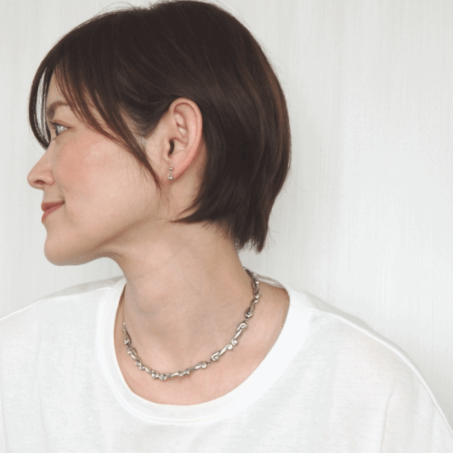 シルバーネックレス