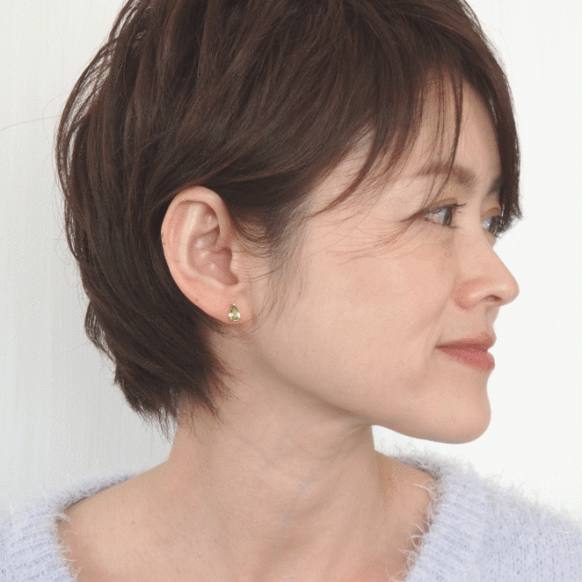 ペリドットピアス