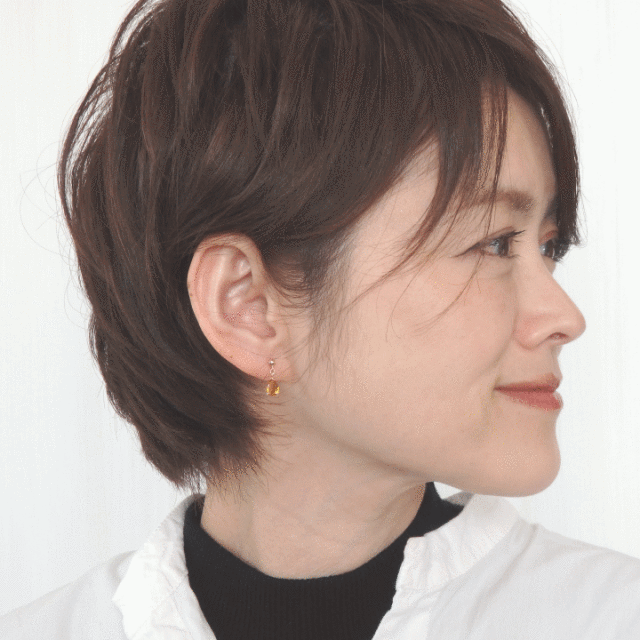 シトリンピアス