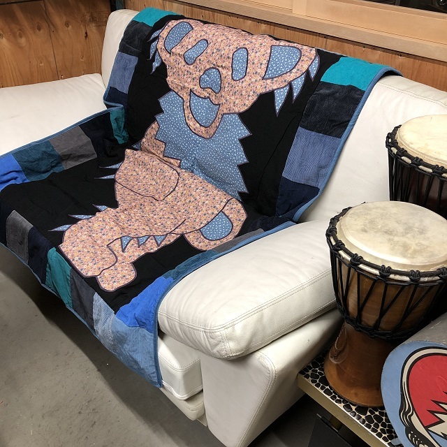 GRATEFUL DEAD BEAR QUILT CORDUROY RUG