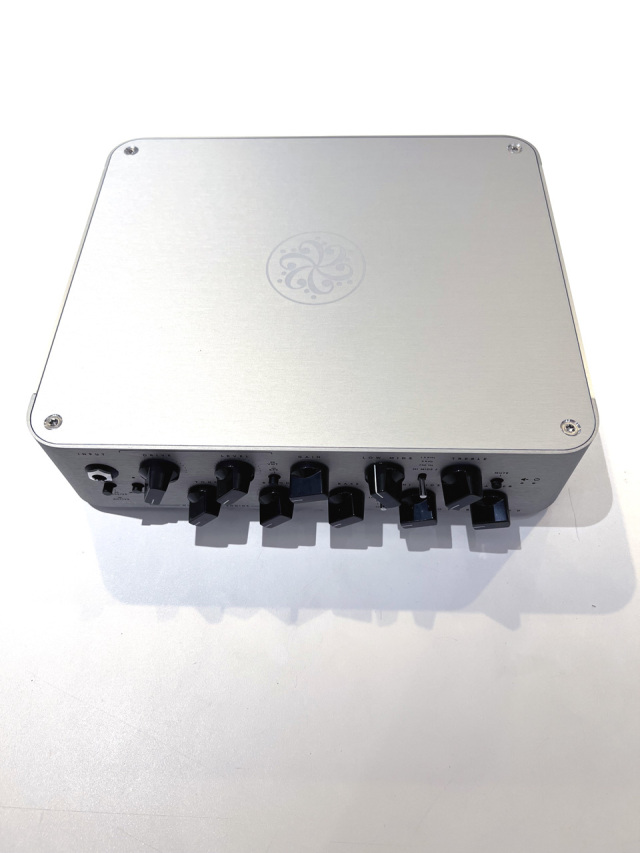 未使用品】Darkglass Electronics Microtubes 900【生産完了品