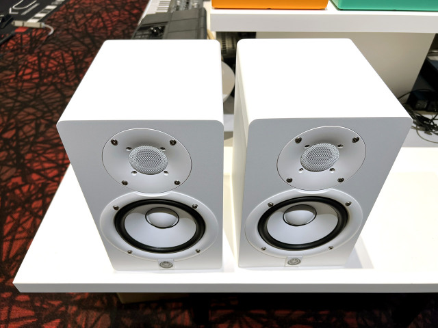 YAMAHA HS5W【ホワイト/ペア/2本】｜シンセサイザー専門店『マークス