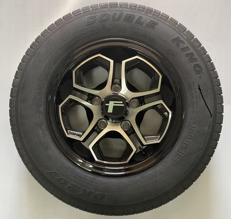 カーゴトレーラー対応JWL-Tマーク入りアルミホイール　13インチ　タイヤ付