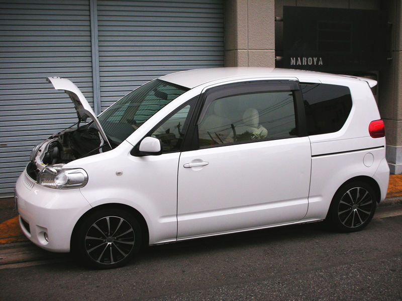 ボンネットダンパー