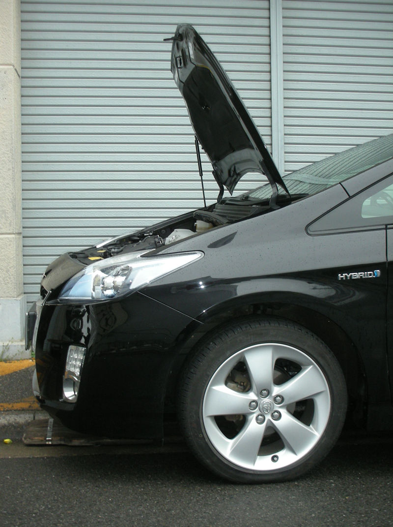 ボンネットダンパー