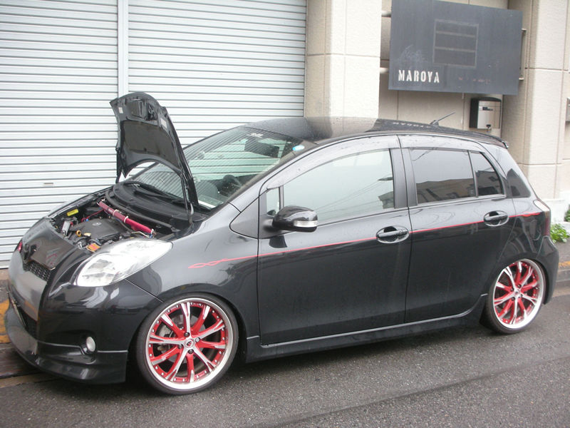 ボンネットダンパー