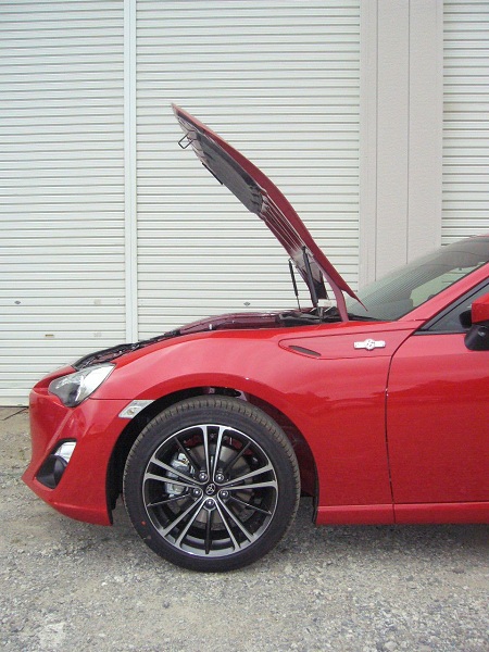 ボンネットダンパー