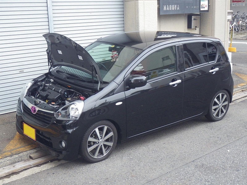 ボンネットダンパー