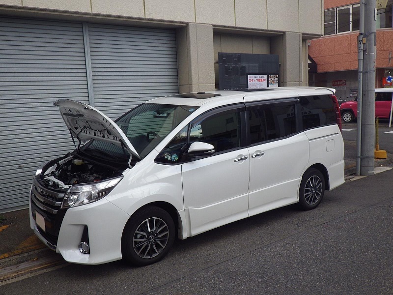 ボンネットダンパー