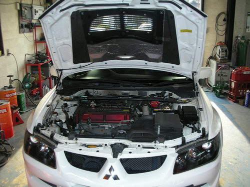 ボンネットダンパー