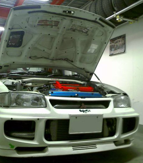 ボンネットダンパー