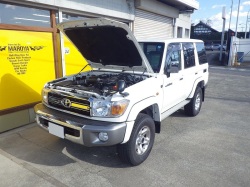 ボンネットダンパー