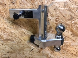 アジャスタブルヒッチ