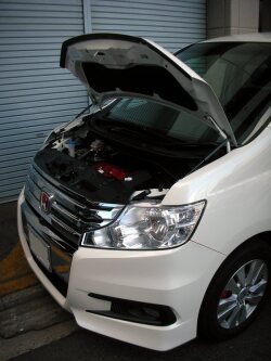 ボンネットダンパー