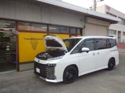 MAROYA トヨタ ヴォクシー［ZWR90W］用ボンネットダンパー