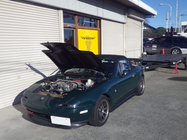 MAROYA マツダ ロードスター［NA6CE］用ボンネットダンパー