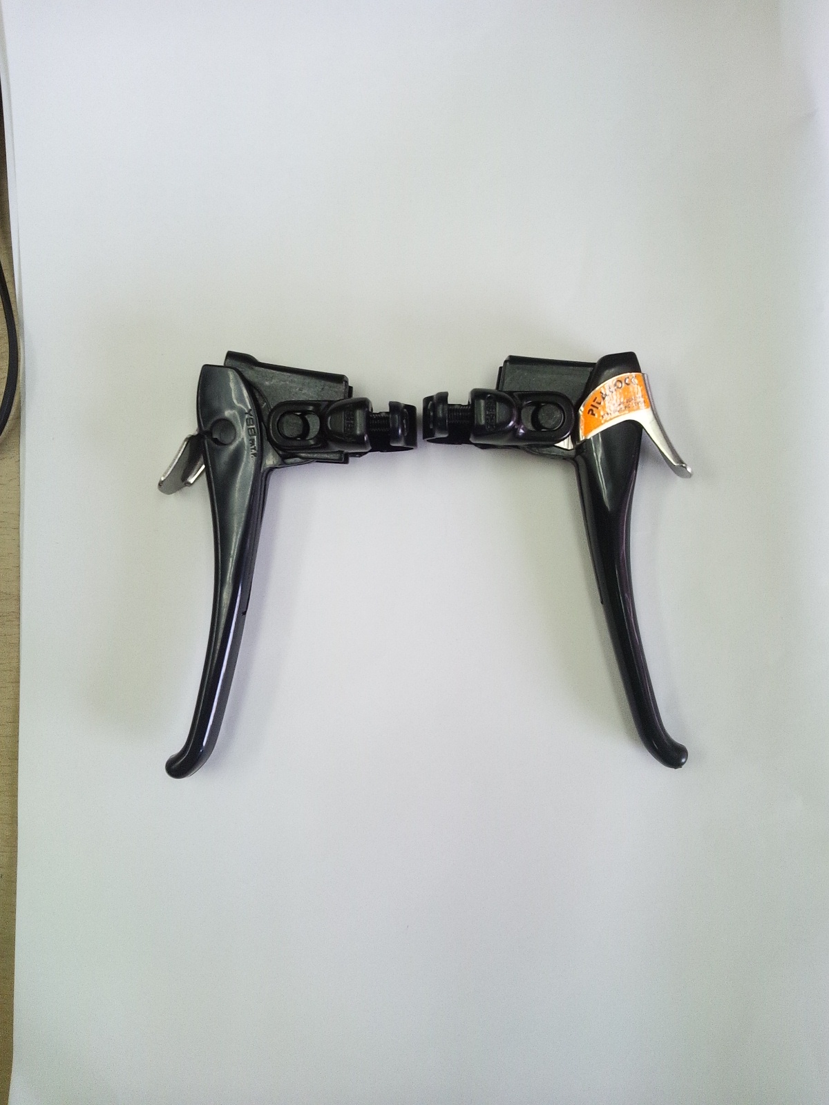 パーキング機能付ブレーキレバー