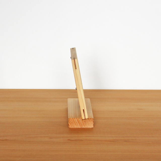 ひのき フォトスタンド L版 卓上でも壁掛けでもおしゃれな天然木ヒノキ