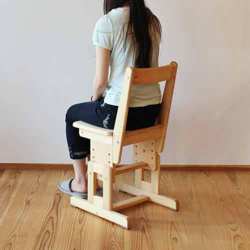 ヒノキSD学習チェア 板座 高さ調節式 木製 デスクチェア