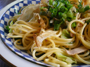 塩辛とキャベツのパスタ