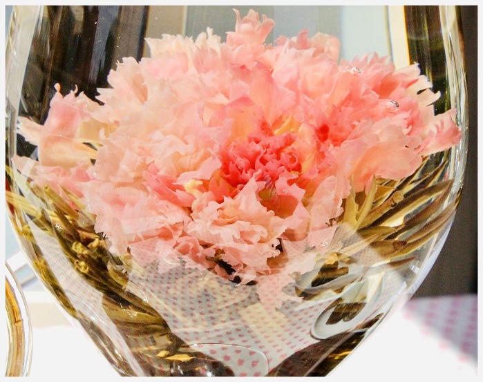 業務用 お得パック【カーネーションのお花が咲く中国茶 工芸茶  250g】約31個入り