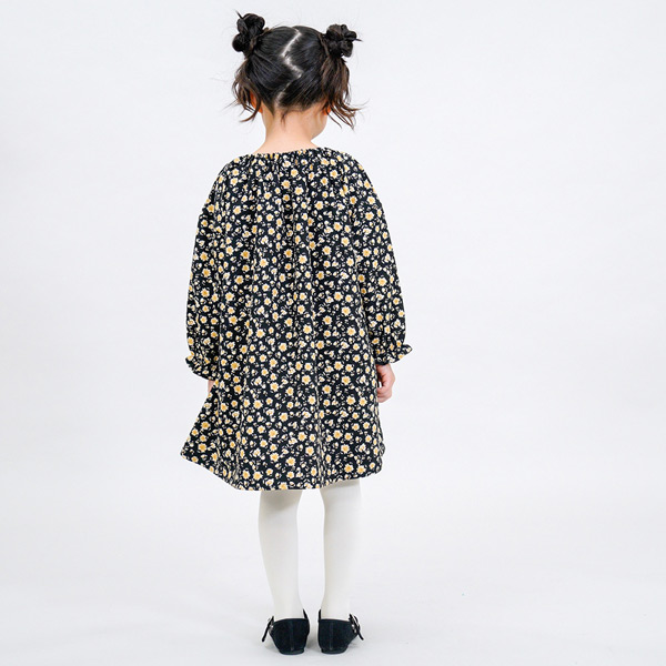 50％OFF】ギャザースモッキングワンピース キッズ トップス 長袖