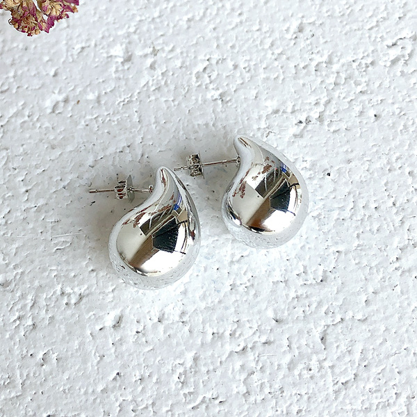 【英国】ピアスのバスケット / フルーツスタンド【シルバープレート】 英国】ピアスのバスケット / フルーツスタンド【シルバープレート】