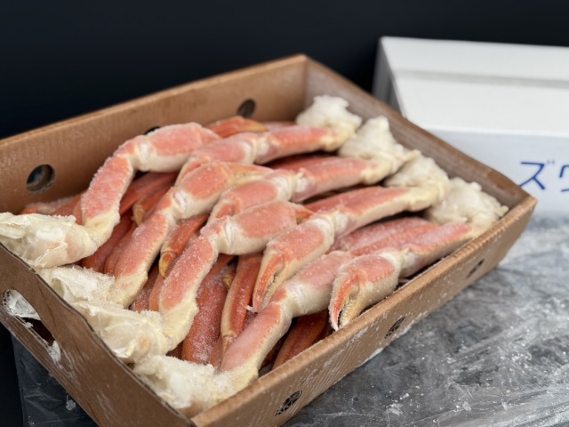 ずわいがに切足超特大（４Ｌ・8～10肩／約2.5kg）