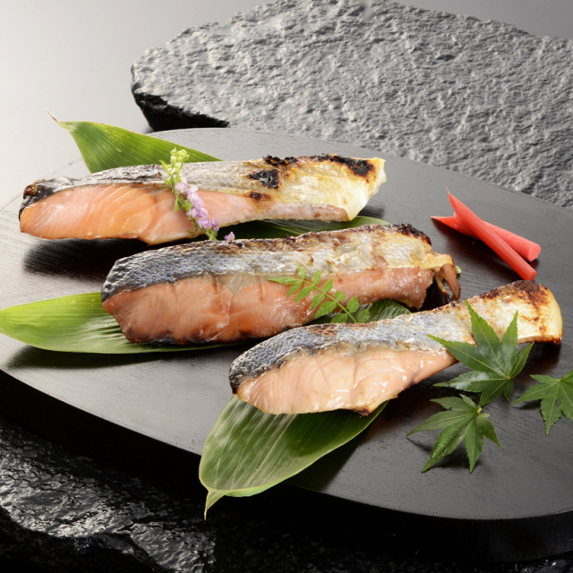 枝幸産めじか鮭切身三昧（一切各90g×10切入） 海産物 産地直送【株式