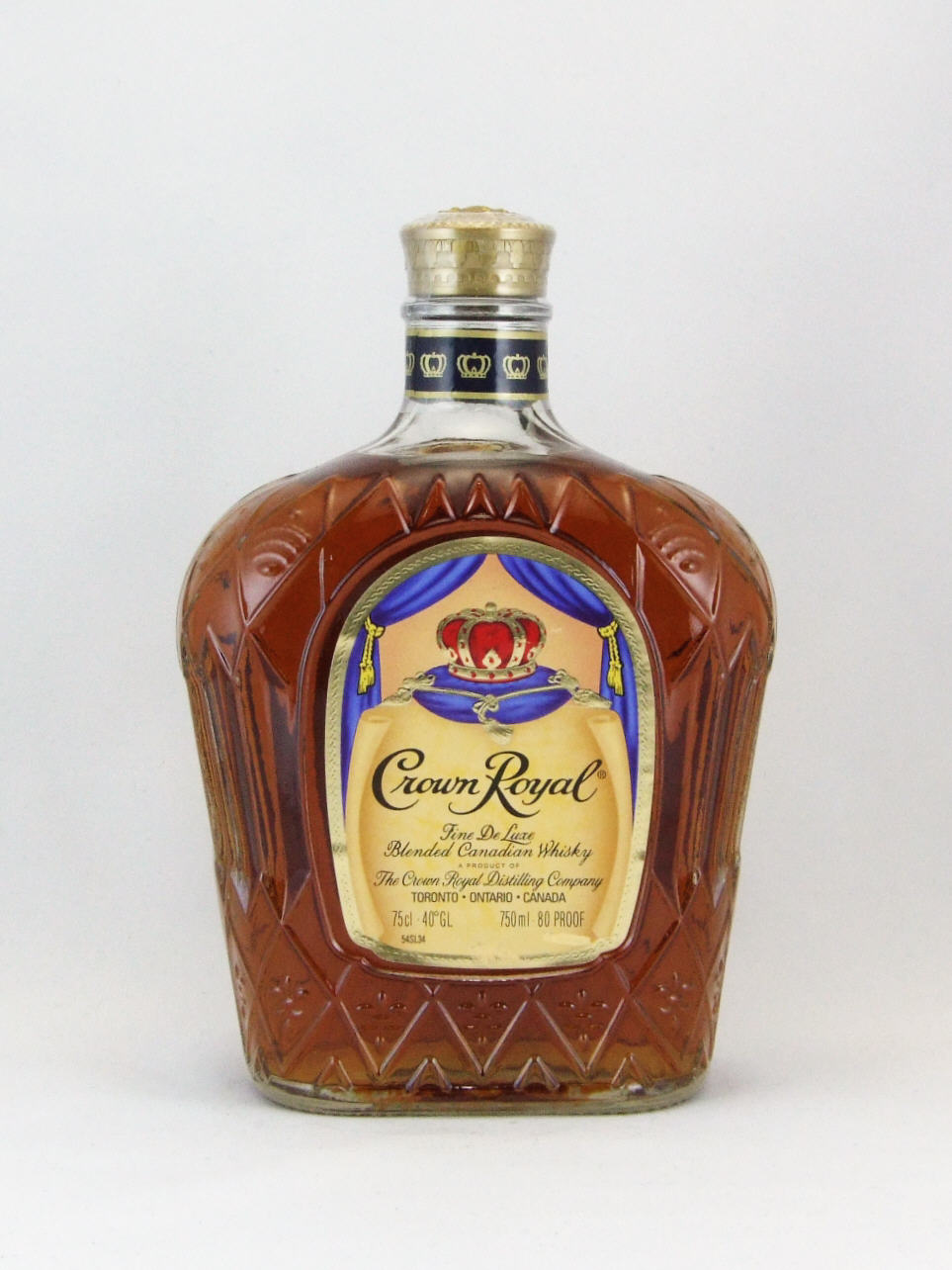 クラウン・ローヤル（クラウン・ロイヤル） 40度 750ml （箱入り）