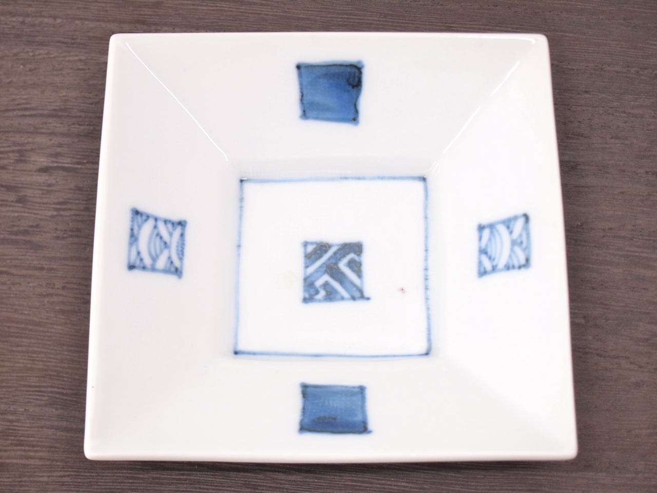 九谷焼 和陶房 3.5号角皿/小皿 豆皿/  染付窓小紋　 辺10.5×高2.3cm