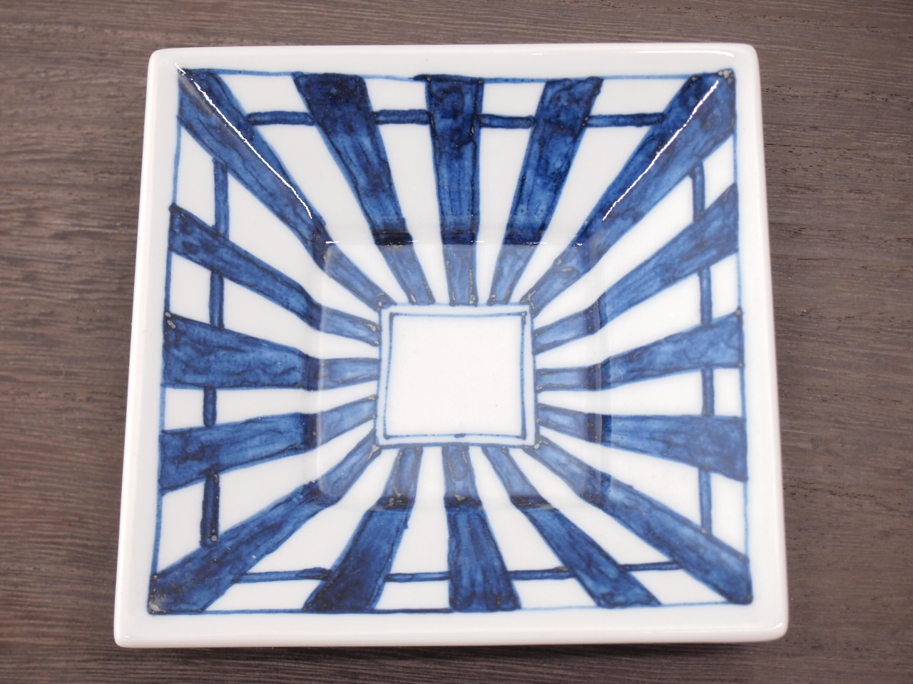 九谷焼 和陶房 3.5号角皿/小皿 豆皿/  染付垣根文　 辺10.5×高2.3cm