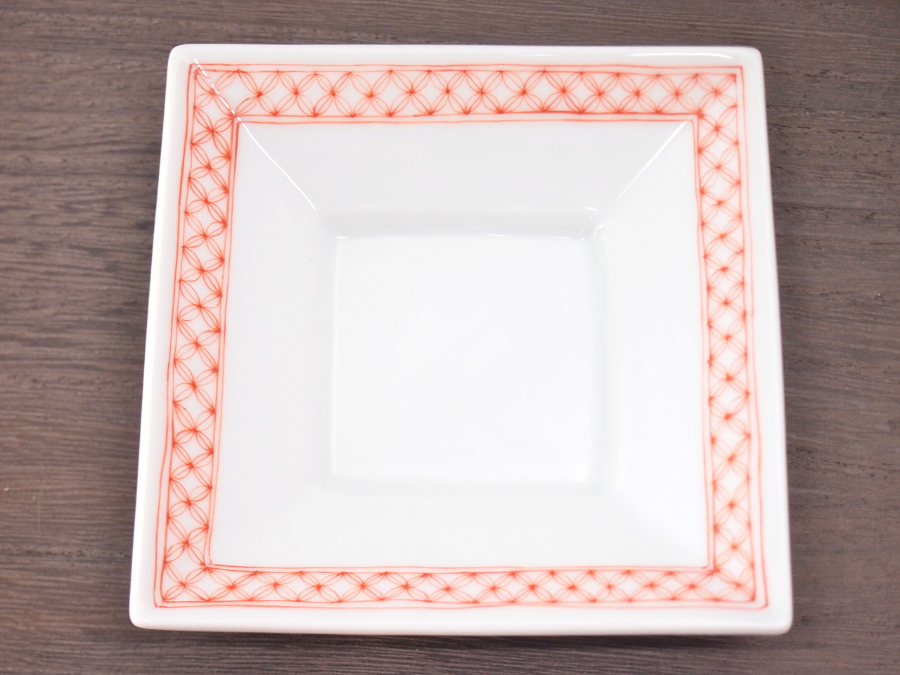 九谷焼 和陶房 3.5号角皿/小皿 豆皿/  赤渕七宝文　 辺10.5×高2.3cm