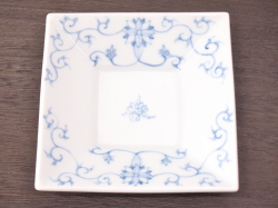 九谷焼 和陶房 3.5号角皿/小皿 豆皿/  染付唐草　 辺10.5×高2.3cm