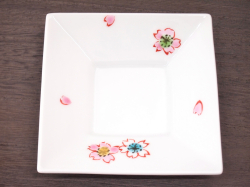 九谷焼 和陶房 3.5号角皿/小皿 豆皿/  桜ちらし　 辺10.5×高2.3cm