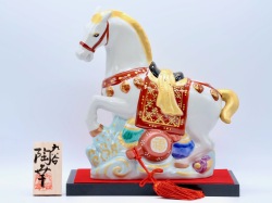 丙午-113 7号神馬 青九谷 金彩 九谷焼マルヨネ陶幸 maruyone