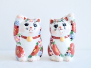 3号招猫　上絵イッチン赤華盛　下野邦子　マルヨネ陶幸 maruyone