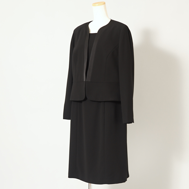 エムシーUSED】中古フォーマル 前開きノーカラーブラックフォーマル  